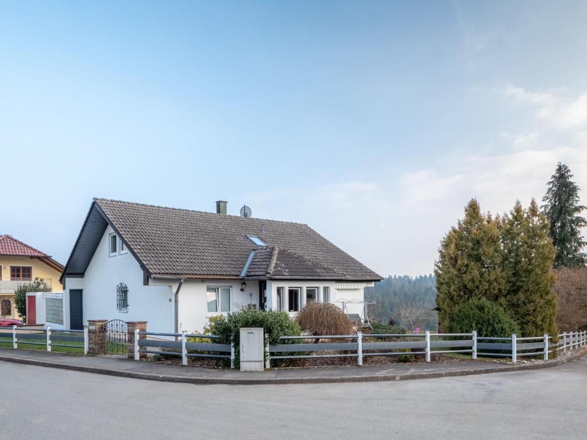 Haus Pia Apartment Pfalzgrafenweiler Екстериор снимка