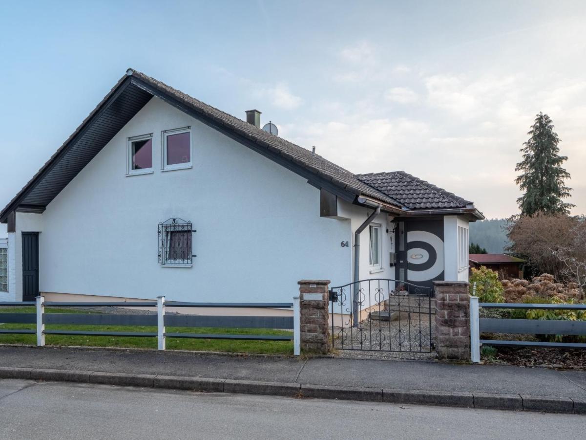Haus Pia Apartment Pfalzgrafenweiler Екстериор снимка